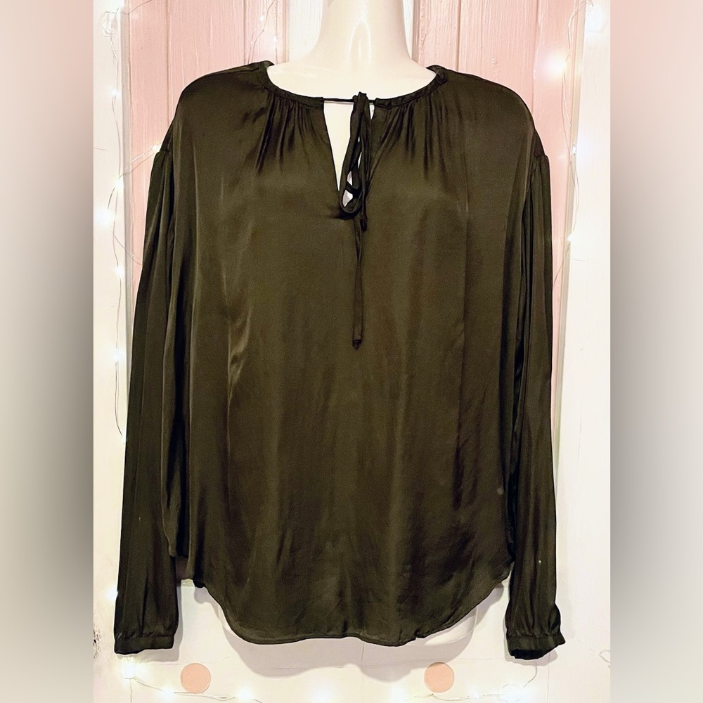 Elegant olive green Chelsea & Theadore blouse